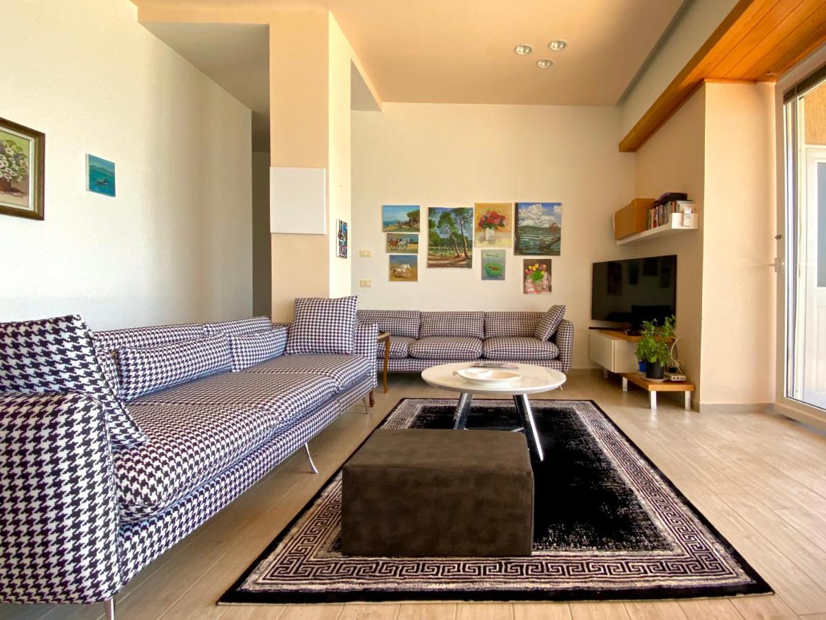 Eka Luxury Seaview Апартаменти