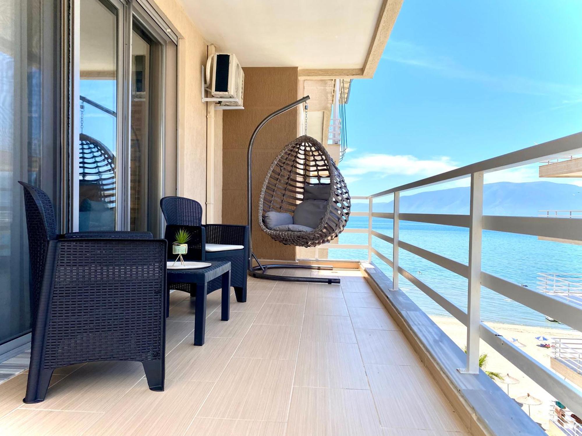 Апартаменти Eka Luxury Seaview