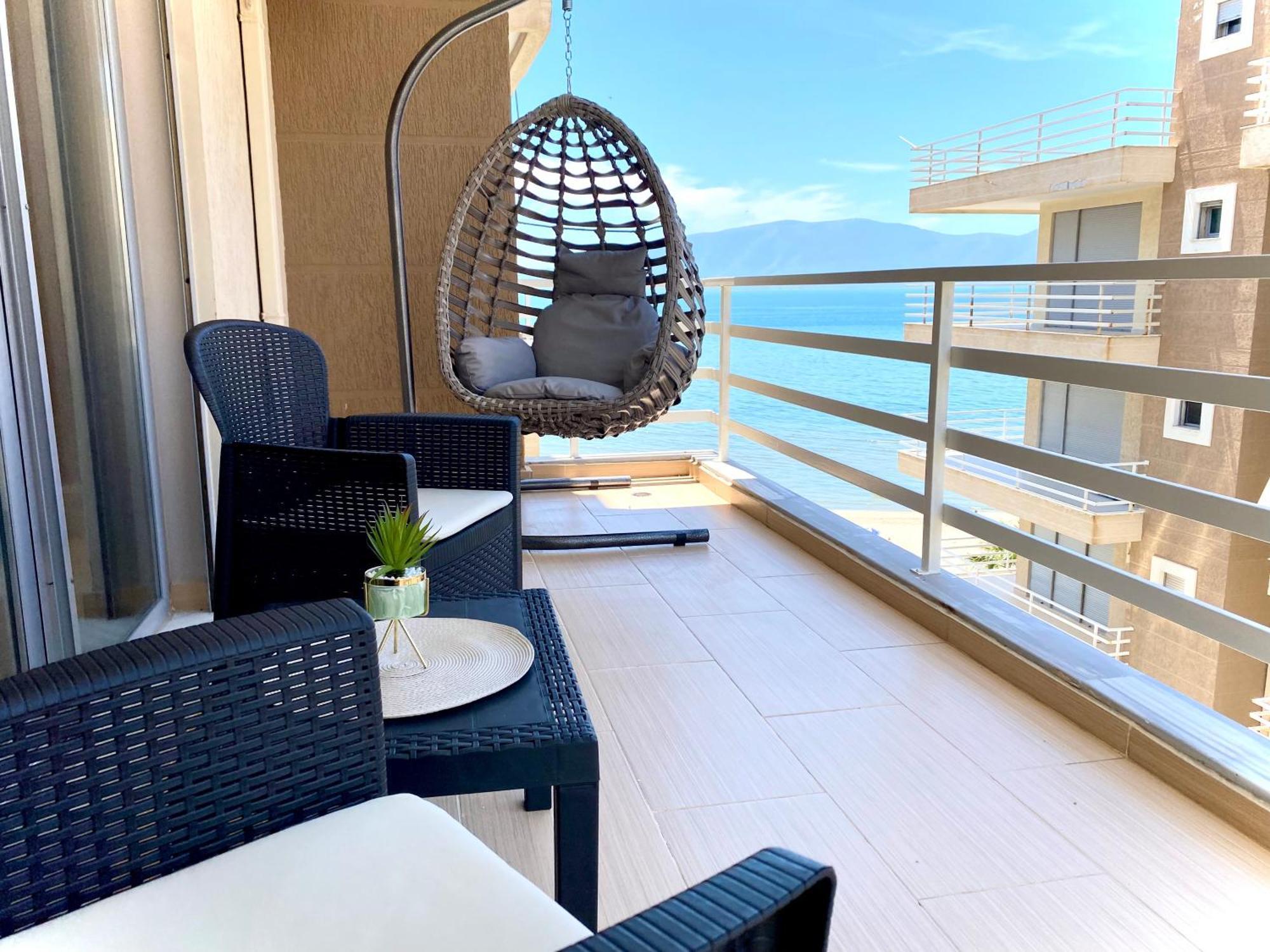 Eka Luxury Seaview Апартаменти *